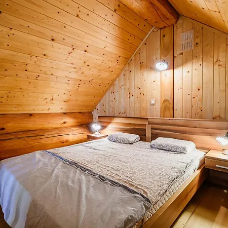Happiness Apartment